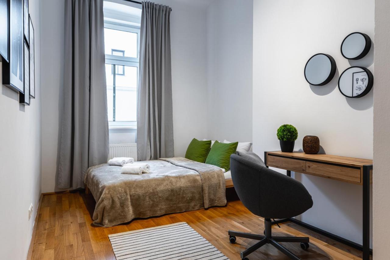 Stylish Designed Apartment In A Calm District เวียนนา ภายนอก รูปภาพ